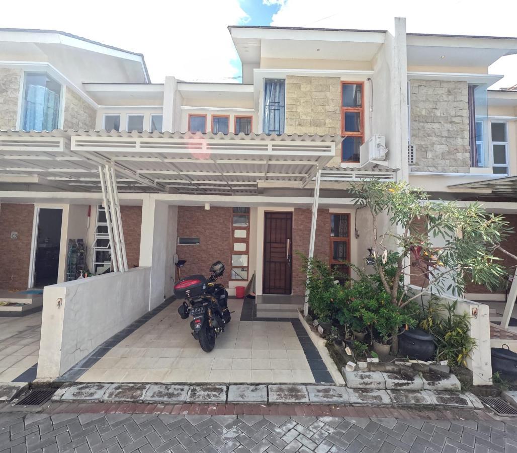 Ndalem Ngadimulyo Homestay Jogja Family Only Ngabean Экстерьер фото